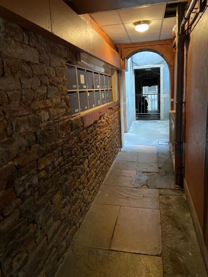 Appartement Cosy Et Moderne En Plein Coeur Du Centre Ville Mâcon Екстериор снимка